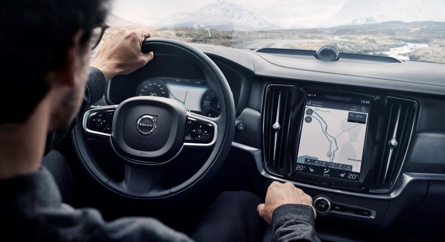 Интерьер Volvo V90 T6 Cross Country 2016 года  (фото 31 из 104)